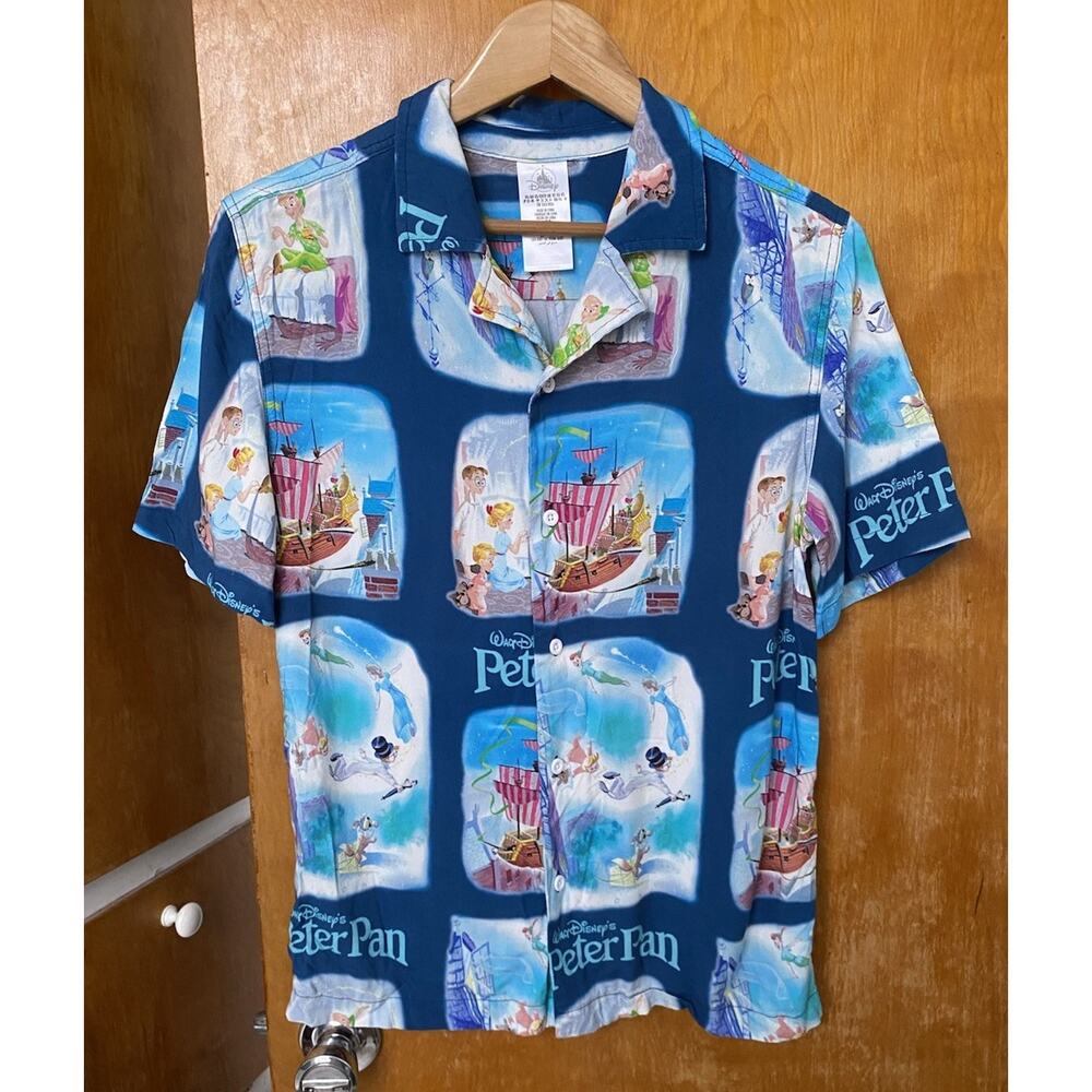 Disney Parks Peter Pan Scenes 70th Anniversary Camp Shirt Size XS Button Down